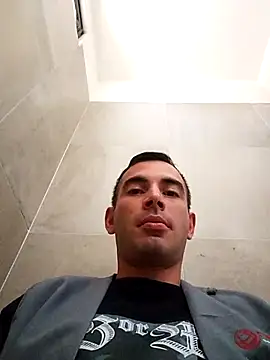 Snapshot of Mlo69 chatting on February 2026 09:35:02 PM Mlo69 online show from February 2026 09:35:02 PM