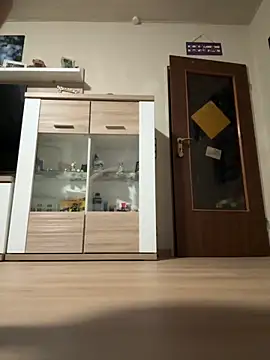 FrankdieSchwuchtel online show from February 2026 05:18:01 PM