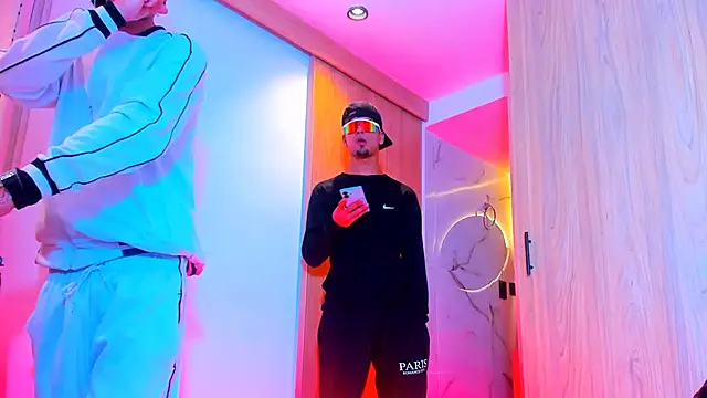 Snapshot of TheBatMansion chatting on February 2026 02:53:01 AM TheBatMansion online show from February 2026 02:53:01 AM