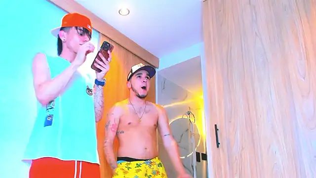 Snapshot of TheBatMansion chatting on February 2026 05:53:02 PM TheBatMansion online show from February 2026 05:53:02 PM