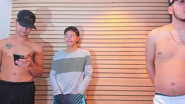 TheBatMansion online show from April 2026 04:24:02 AM