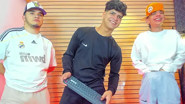 TheBatMansion online show from April 2026 06:19:01 AM