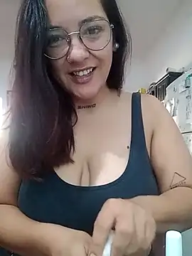 kuramaqueen online show from February 2026 06:45:01 PM