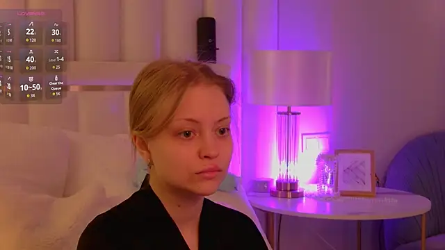 Snapshot of MollyHilton chatting on February 2026 05:51:02 PM MollyHilton online show from February 2026 05:51:02 PM