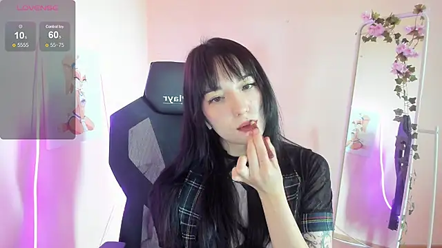 AliceeinWonderlanddd online show from July 2026 02:24:02 AM