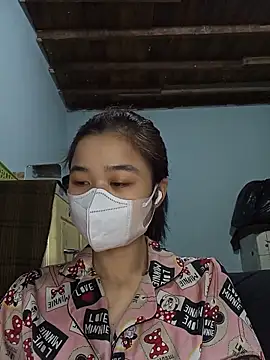 Snapshot of Daisy-lusia2026 chatting on May 2026 10:16:02 PM Daisy-lusia2026 online show from May 2026 10:16:02 PM