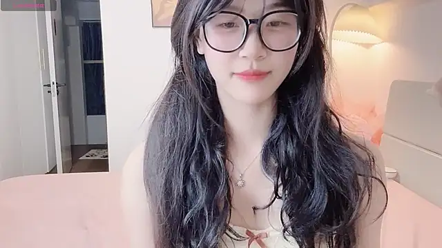 Snapshot of Luminous4173 chatting on May 2026 12:57:02 PM Luminous4173 online show from May 2026 12:57:02 PM