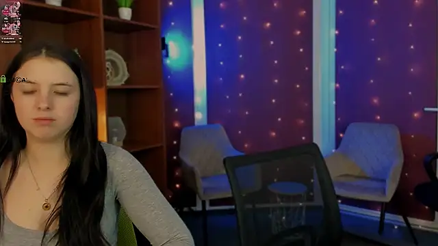 Snapshot of stella_flower chatting on February 2026 03:29:02 PM stella flower online show from February 2026 03:29:02 PM