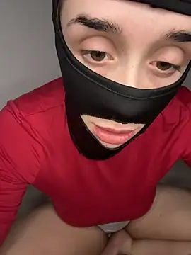 Snapshot of Mishelxxx2 chatting on February 2026 09:40:02 PM Mishelxxx2 online show from February 2026 09:40:02 PM