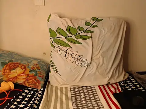 Snapshot of AmaraBlue03 chatting on February 2026 01:32:02 PM AmaraBlue03 online show from February 2026 01:32:02 PM