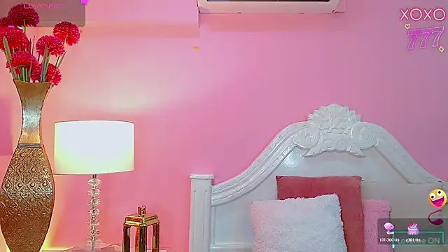 Maia Hotts online show from March 2026 07:58:01 PM