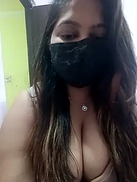 Aliya Hott online show from April 2026 04:32:01 AM