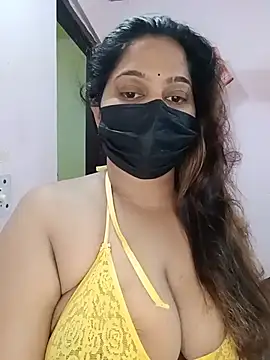 Snapshot of Aliya_Hott chatting on June 2026 05:01:02 AM Aliya Hott online show from June 2026 05:01:02 AM