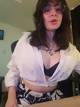 Snapshot of RoxanneRiddle69 chatting on June 2026 01:08:02 PM RoxanneRiddle69 online show from June 2026 01:08:02 PM