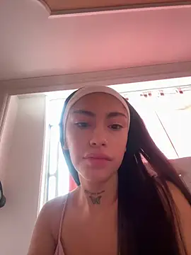 Snapshot of Bonny_Eva chatting on May 2026 04:25:01 PM Bonny Eva online show from May 2026 04:25:01 PM