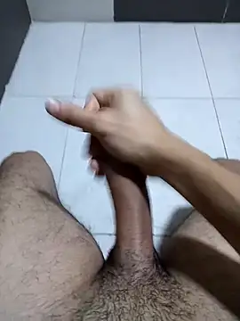 Snapshot of Bigdick23ccmm chatting on February 2026 07:07:01 PM Bigdick23ccmm online show from February 2026 07:07:01 PM