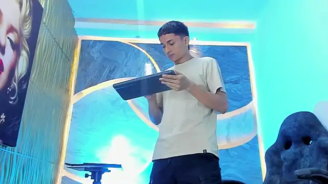 Snapshot of Matheus_Ic chatting on February 2026 01:03:01 PM Matheus Ic online show from February 2026 01:03:01 PM