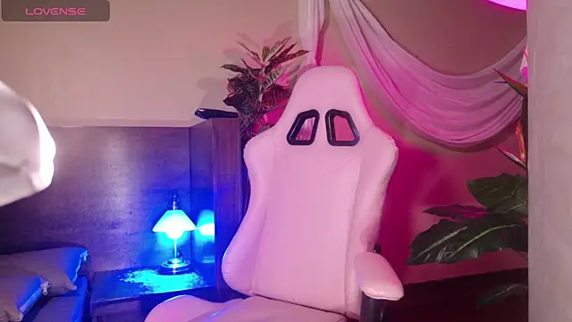 Maddie fields online show from February 2026 04:16:01 PM