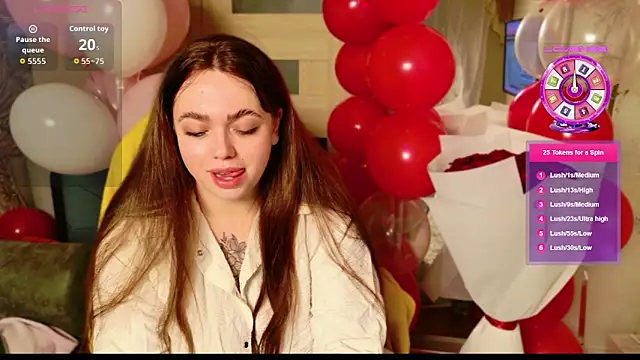 AliraX online show from February 2026 07:43:01 PM