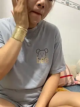 Snapshot of Baby-lovely69 chatting on February 2026 11:31:01 PM Baby-lovely69 online show from February 2026 11:31:01 PM