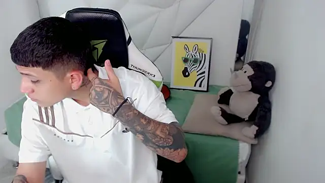 Black diamondd  online show from February 2026 02:00:02 PM