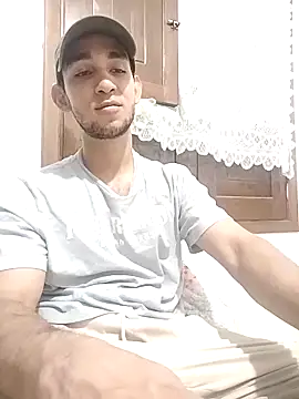 Snapshot of UmamiPorcus chatting on February 2026 07:36:01 PM UmamiPorcus online show from February 2026 07:36:01 PM