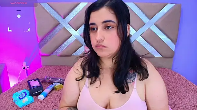 Snapshot of dani_vemom chatting on February 2026 03:23:02 AM dani vemom online show from February 2026 03:23:02 AM