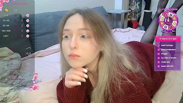 Snapshot of Emiliaaah chatting on February 2026 10:28:01 PM Emiliaaah online show from February 2026 10:28:01 PM