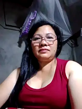 Snapshot of Cold-girlr12 chatting on May 2026 03:19:01 PM Cold-girlr12 online show from May 2026 03:19:01 PM