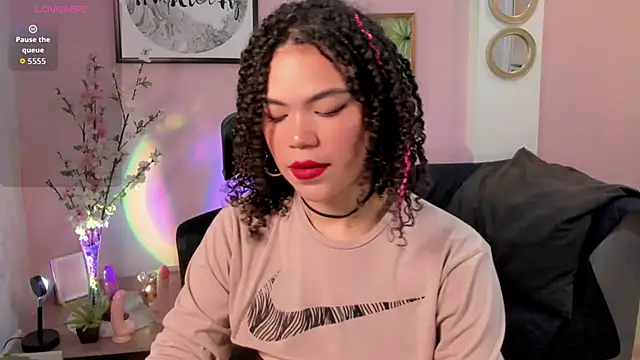 Monic Bellucci online show from February 2026 03:08:02 PM