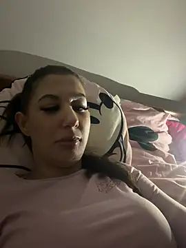 Aura899 online show from February 2026 04:57:02 AM