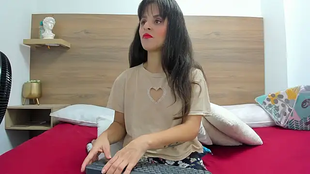 Snapshot of luz-miiaa chatting on February 2026 11:40:01 AM luz-miiaa online show from February 2026 11:40:01 AM