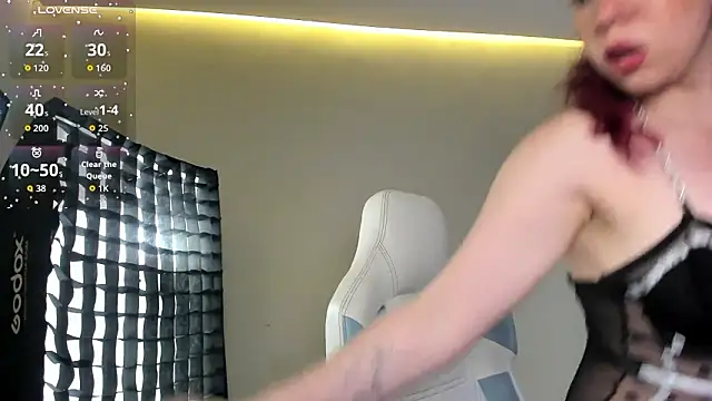 Snapshot of MiaTorres4 chatting on February 2026 12:12:01 PM MiaTorres4 online show from February 2026 12:12:01 PM