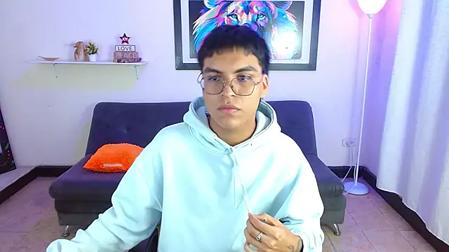 Maecum18 online show from March 2026 09:21:02 PM