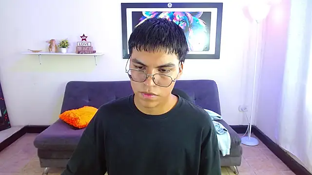 Maecum18 online show from March 2026 08:45:01 PM