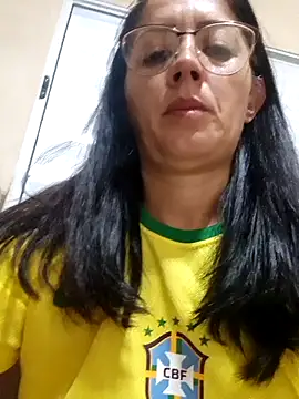 Renataalves online show from July 2026 12:12:01 PM