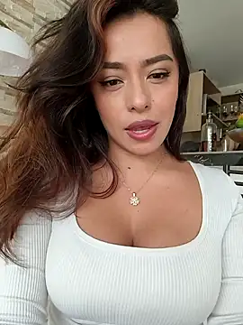 foxxy lover online show from April 2026 05:21:01 PM