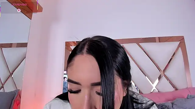 Niky Vega online show from June 2026 04:55:01 AM