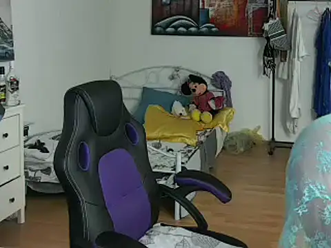 Snapshot of Sylly chatting on February 2025 07:47:02 AM Sylly online show from February 2025 07:47:02 AM