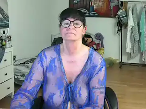 Snapshot of Sylly chatting on March 2025 02:54:01 PM Sylly online show from March 2025 02:54:01 PM