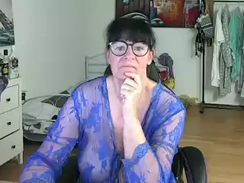 Snapshot of Sylly chatting on March 2025 01:30:02 PM Sylly online show from March 2025 01:30:02 PM