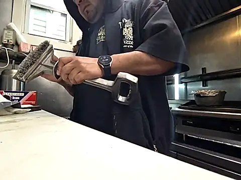 bischo666 online show from February 2026 01:16:01 PM