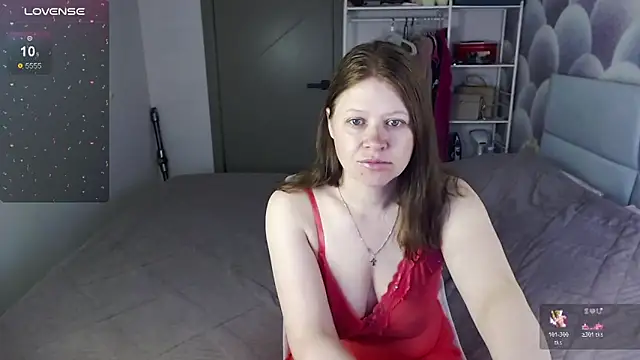 Aleksasamuii online show from May 2026 10:29:01 PM