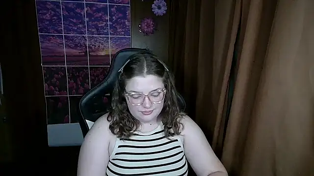 Snapshot of Teasing_Dora chatting on July 2026 12:28:01 AM Teasing Dora online show from July 2026 12:28:01 AM