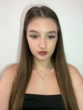 Snapshot of Green_eyes_lady chatting on July 2026 03:51:01 PM Green eyes lady online show from July 2026 03:51:01 PM