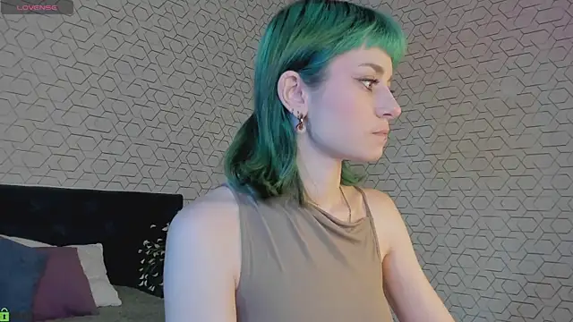 Snapshot of Scarle_Whisper chatting on April 2026 09:45:01 AM Scarle Whisper online show from April 2026 09:45:01 AM