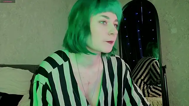 Snapshot of Scarle_Whisper chatting on May 2026 09:15:01 AM Scarle Whisper online show from May 2026 09:15:01 AM
