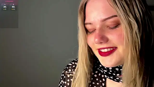 Velmiora online show from April 2026 04:04:01 PM