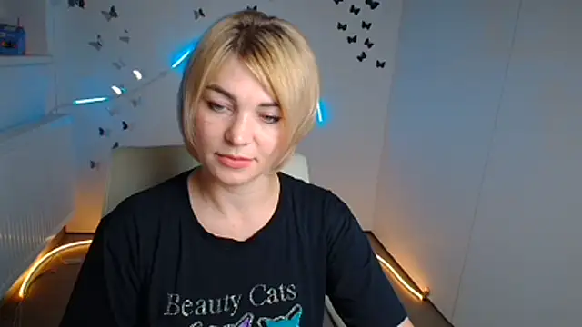 CuttieEmma online show from August 2026 12:07:01 PM