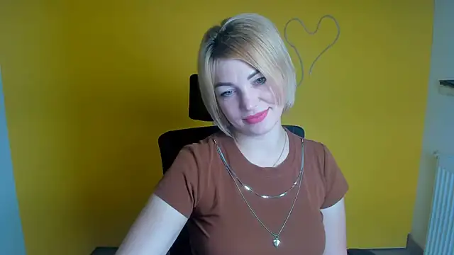 CuttieEmma online show from August 2026 06:04:02 AM
